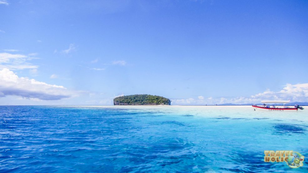 Plage déserte à Raja Ampat