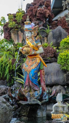 Fontaine du temple Desa Pekraman Batur