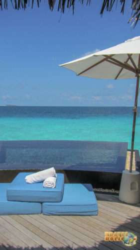 Piscine de la water villa, Constance Halaveli, Maldives